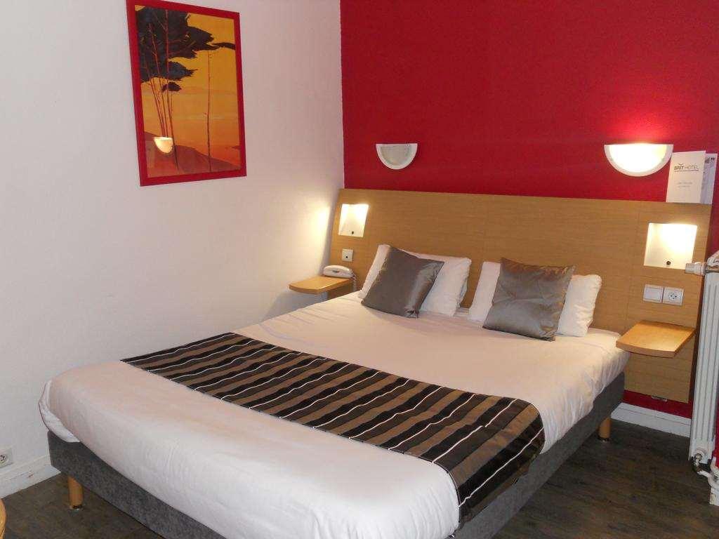 Brit Hotel Hermitage Royan Rom bilde
