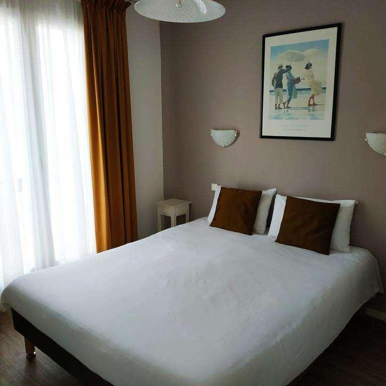 Brit Hotel Hermitage Royan Rom bilde